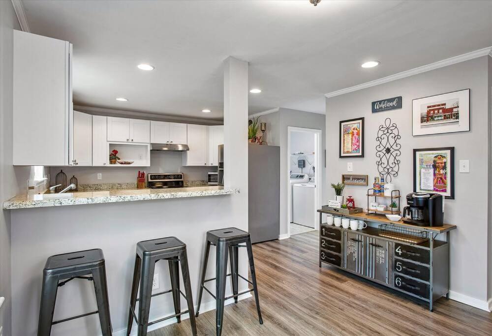 Charming 3-Bedroom Home In Heart Of 애슐랜드 외부 사진